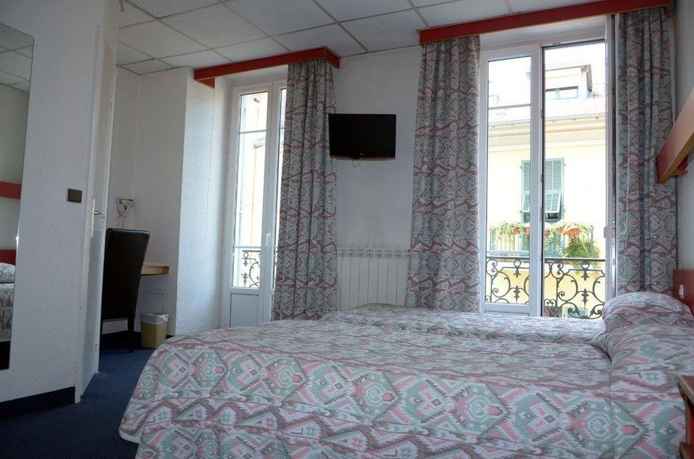 Hostal Ozz Niza