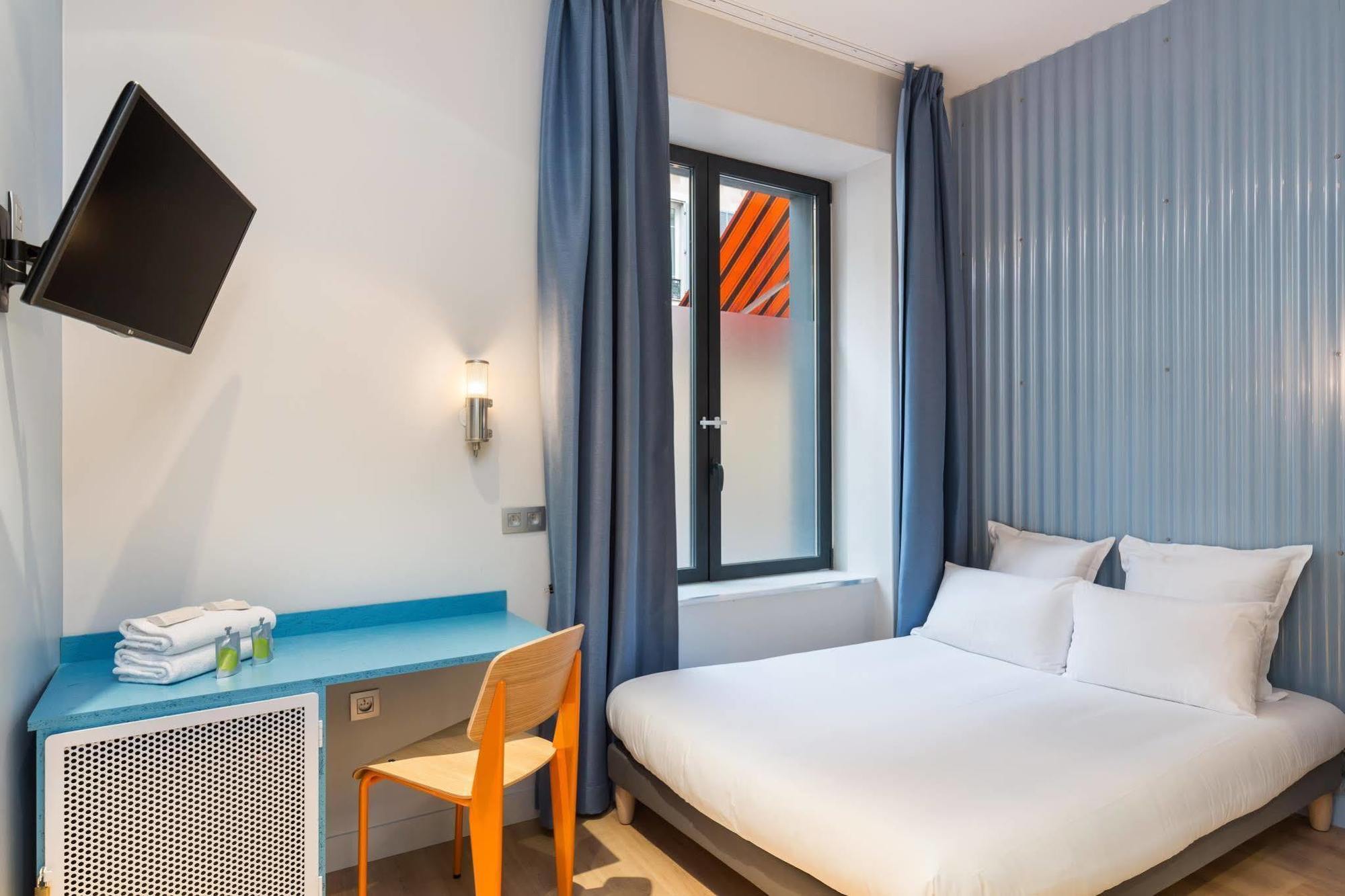 Hostal Ozz *